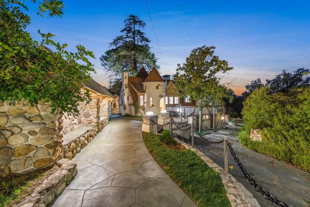 The Magic Castle Unit 2 - Six Flags, Universal, Lax سانتا كلاريتا المظهر الخارجي الصورة